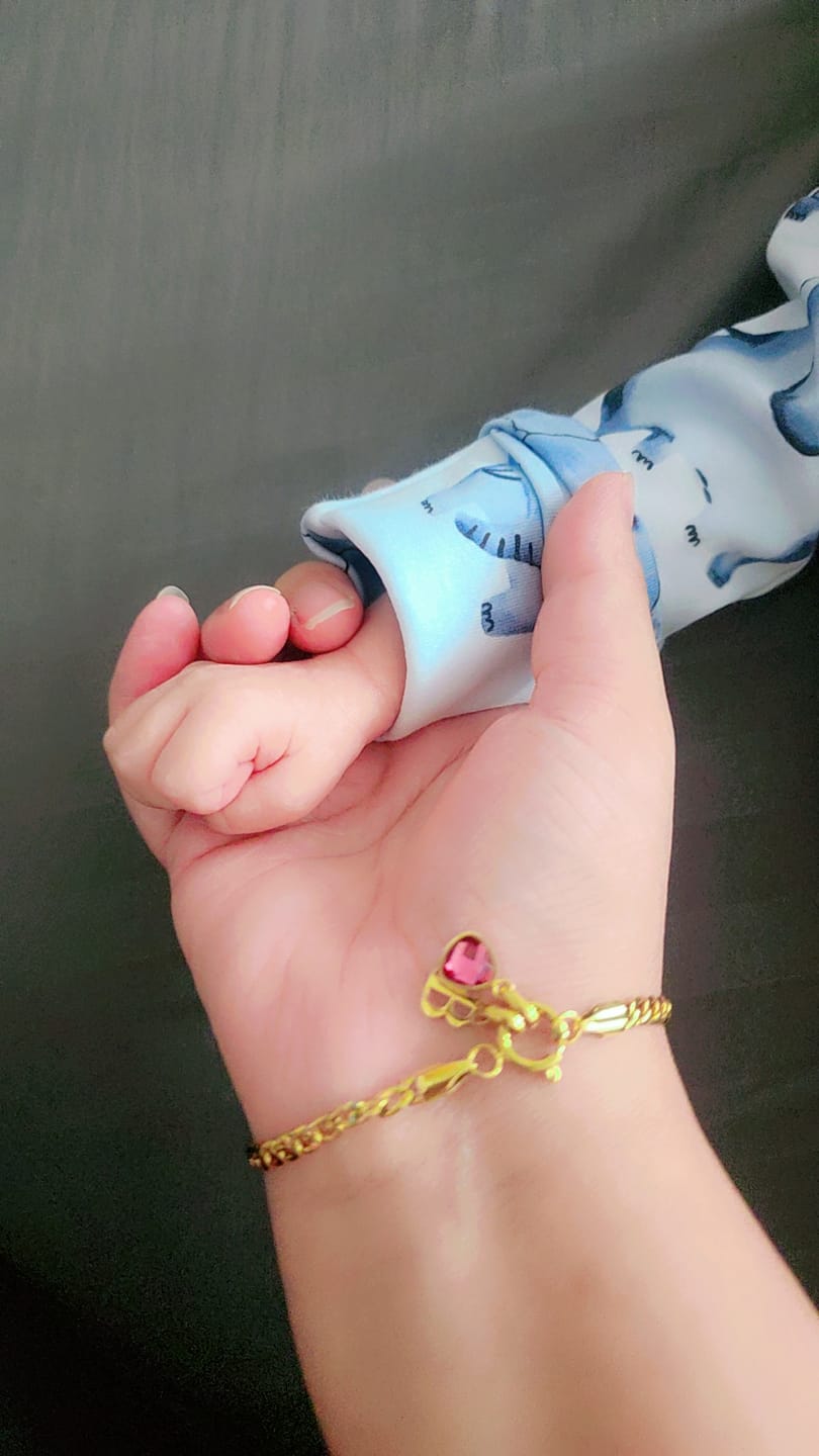 Customer photo review of Letter & birthstone bracelet gold