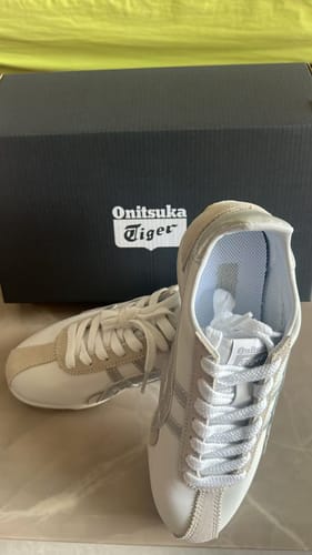 Customer photo review of 【日本限定】Onitsuka Tiger Runspark 'White Silver' 1183B480-104