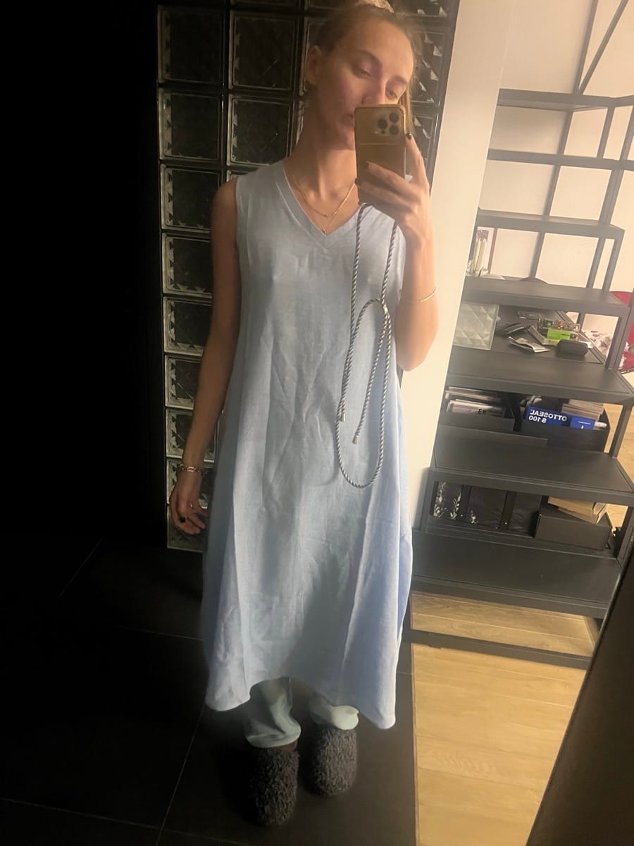 Customer photo review of Robe Longue Fluide à Col V