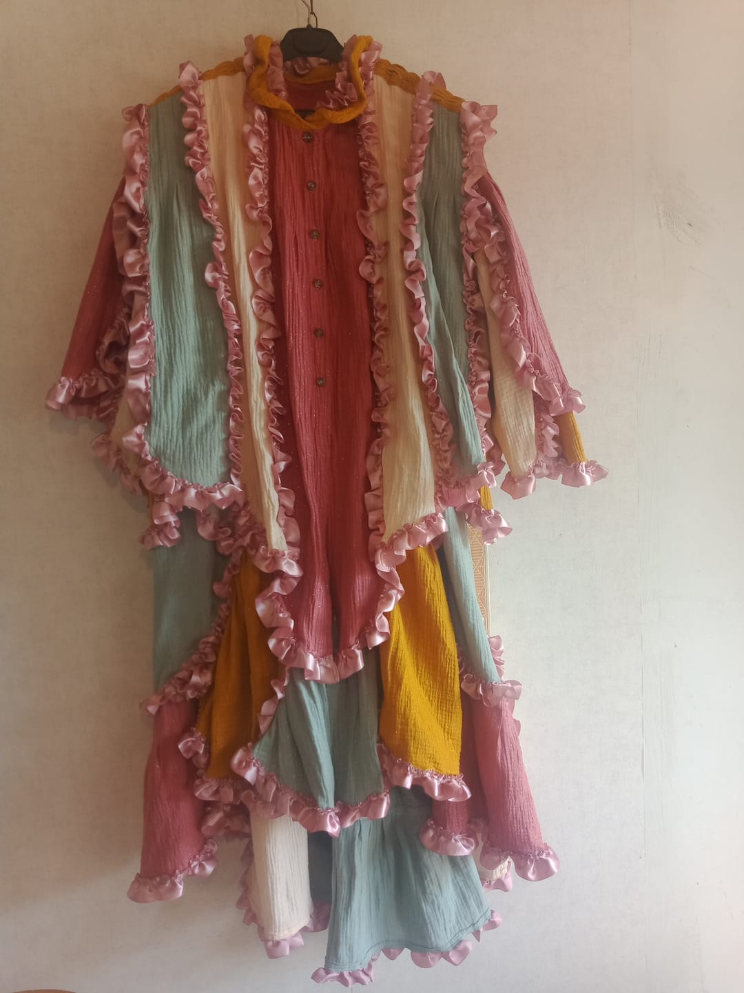Customer photo review of Satinband 38 mm x 25 m helles altrosa