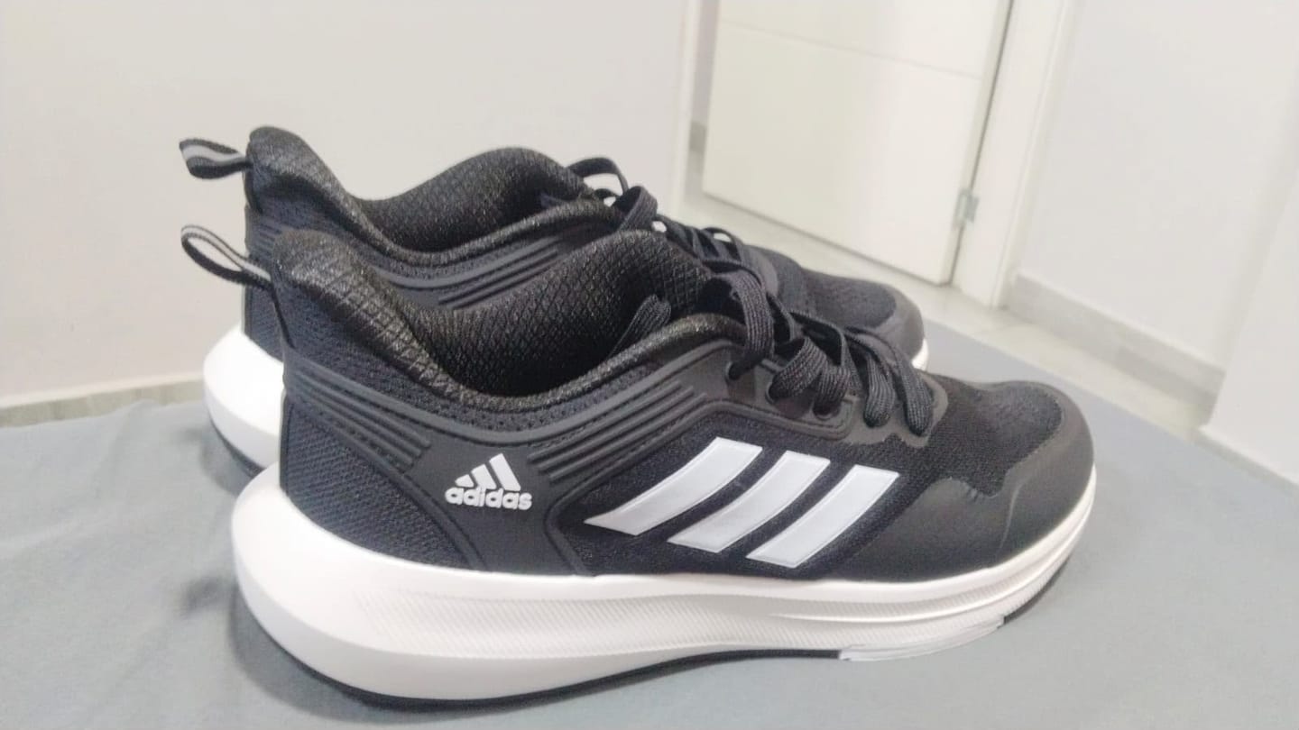 Customer photo review of ADIDAS BOUNCE