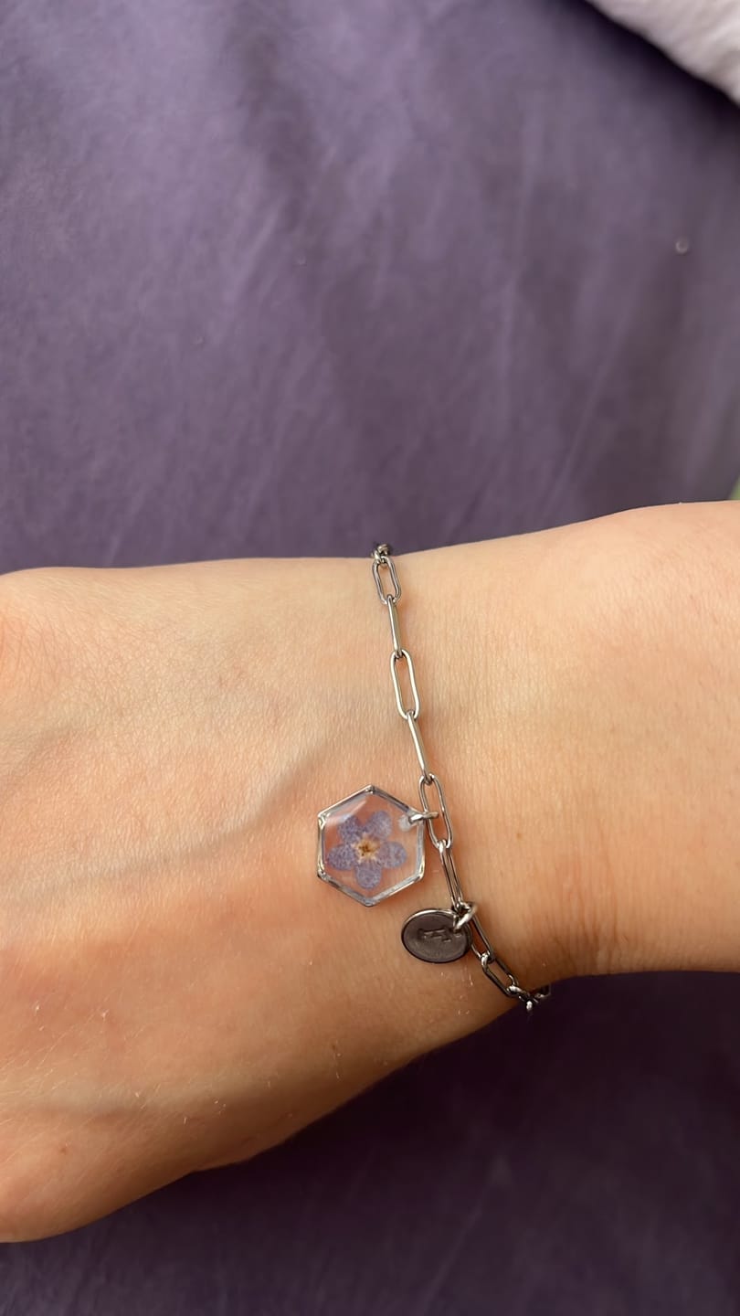 Customer photo review of Doğum Çiçeği Silver Bileklik