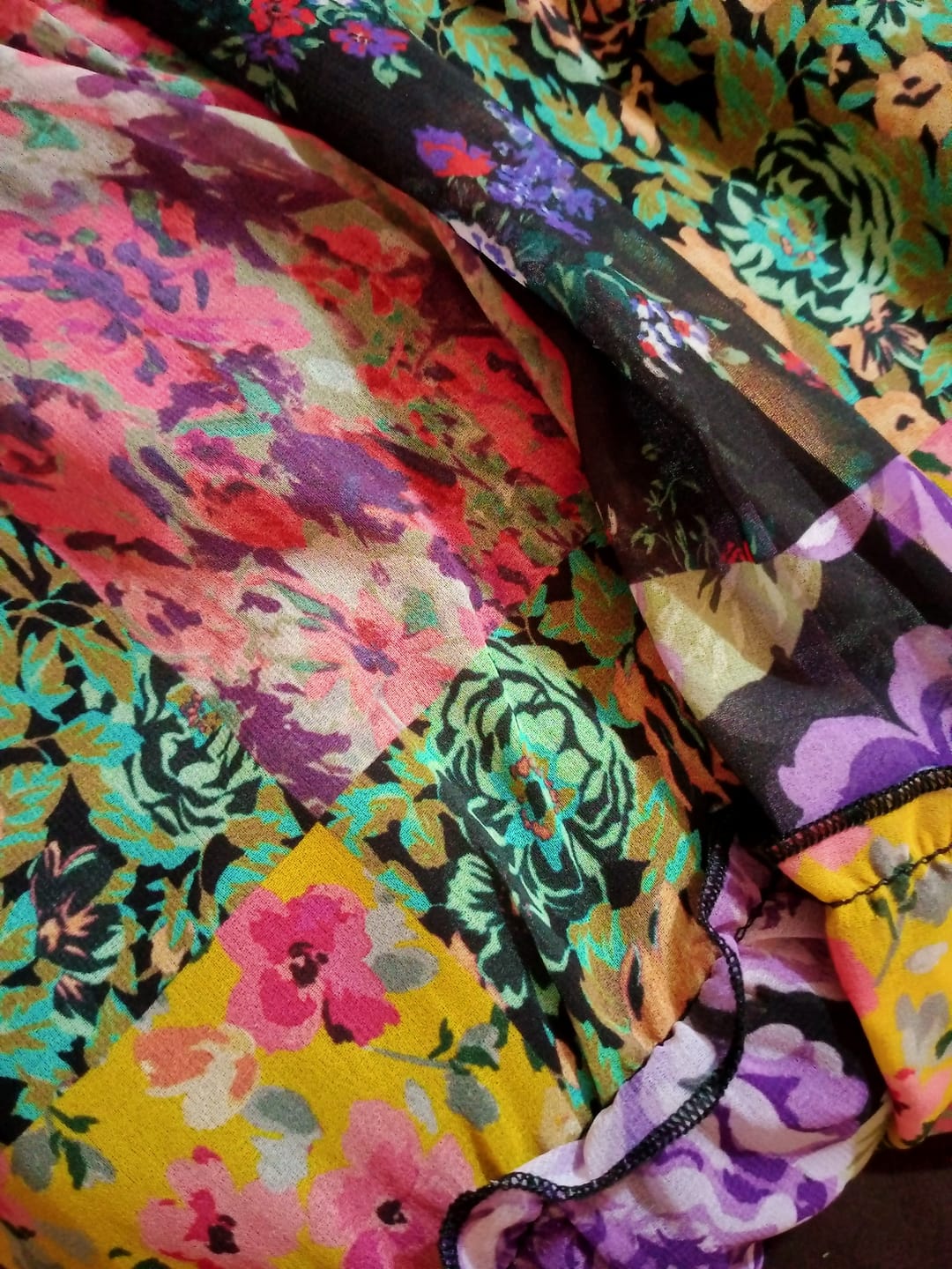 Customer photo review of Robe Rose Noir