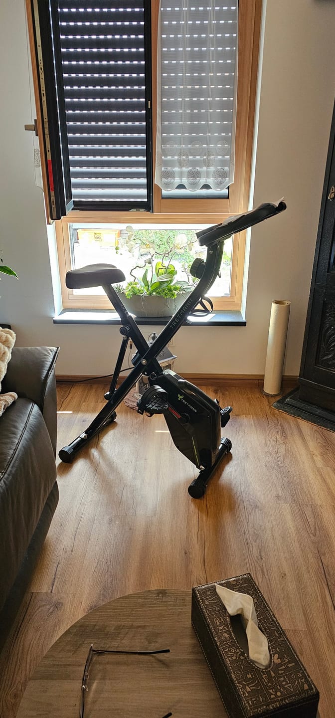 Customer photo review of Tretmann HOME - Klappbarer Heimtrainer