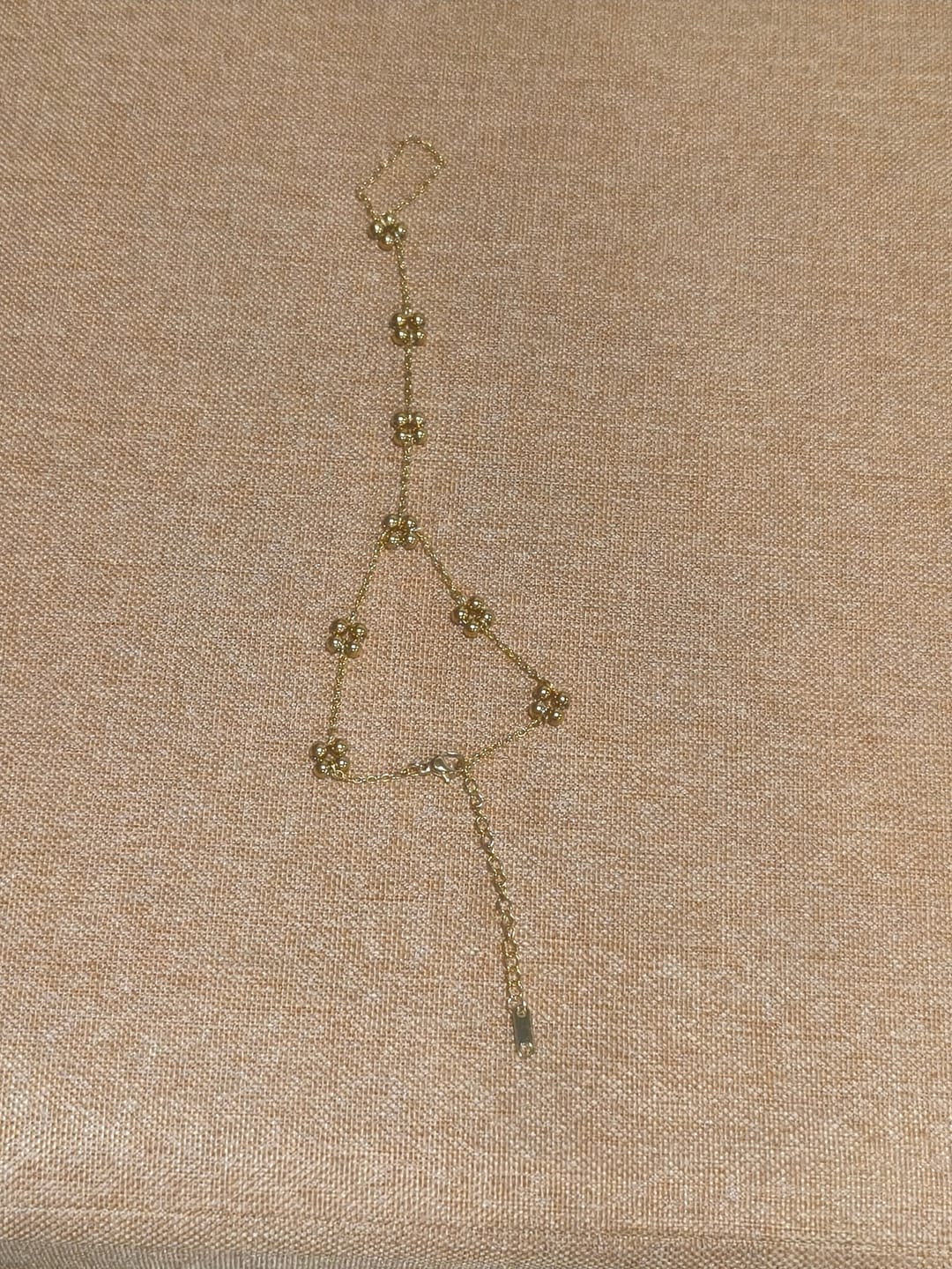 Customer photo review of HilalHaven Bead‑Cluster Floral‑Accent Stationed‑Point Hand Chain