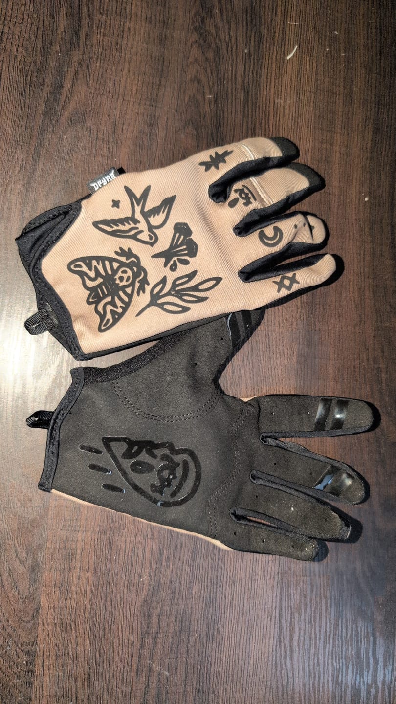 Customer photo review of Jobstopper | Gravity Gloves