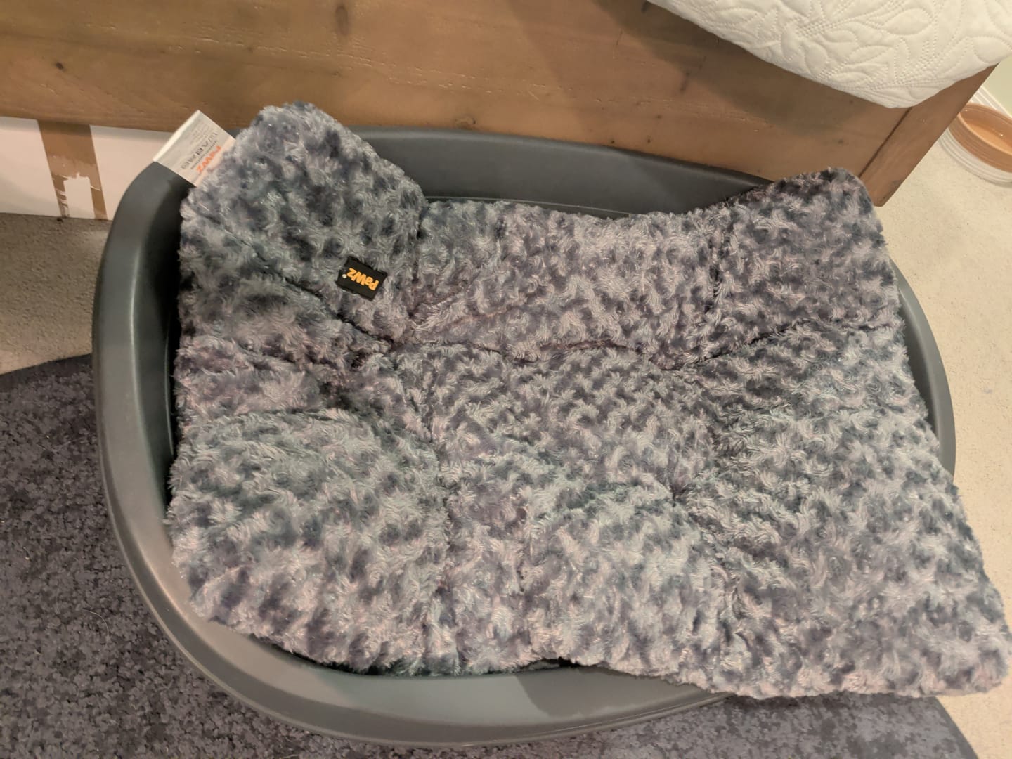 Customer photo review of Calming Pet Bed – Soft, Plush & Washable
