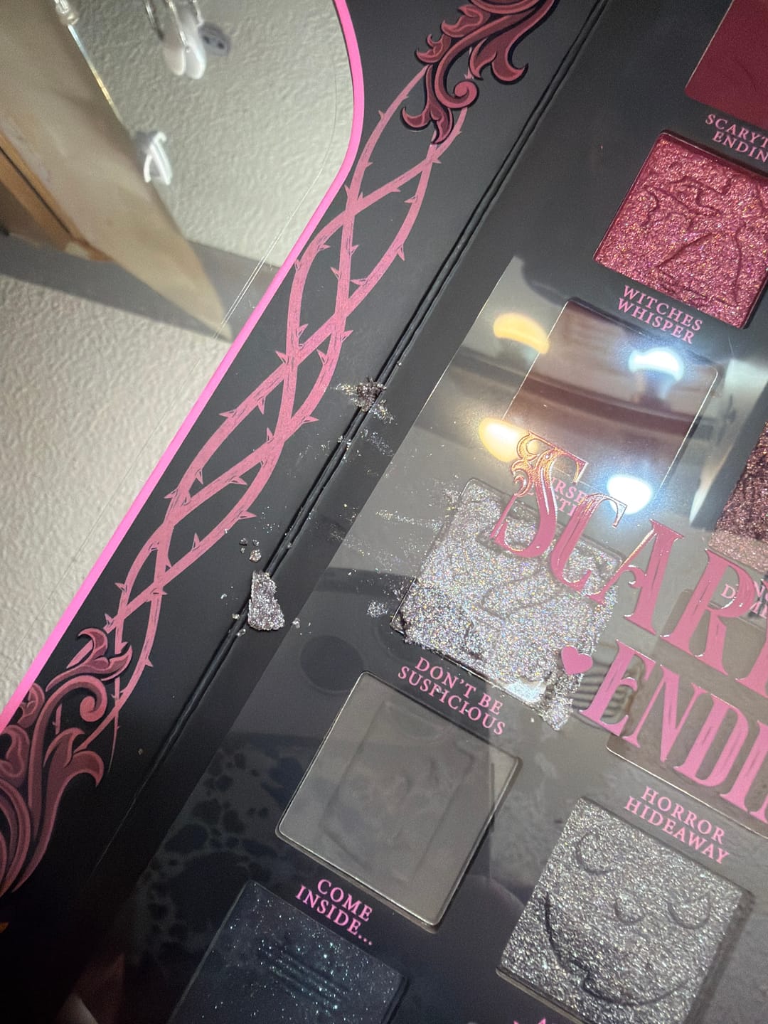 Customer photo review of Scary Tale Ending Halloween Palette