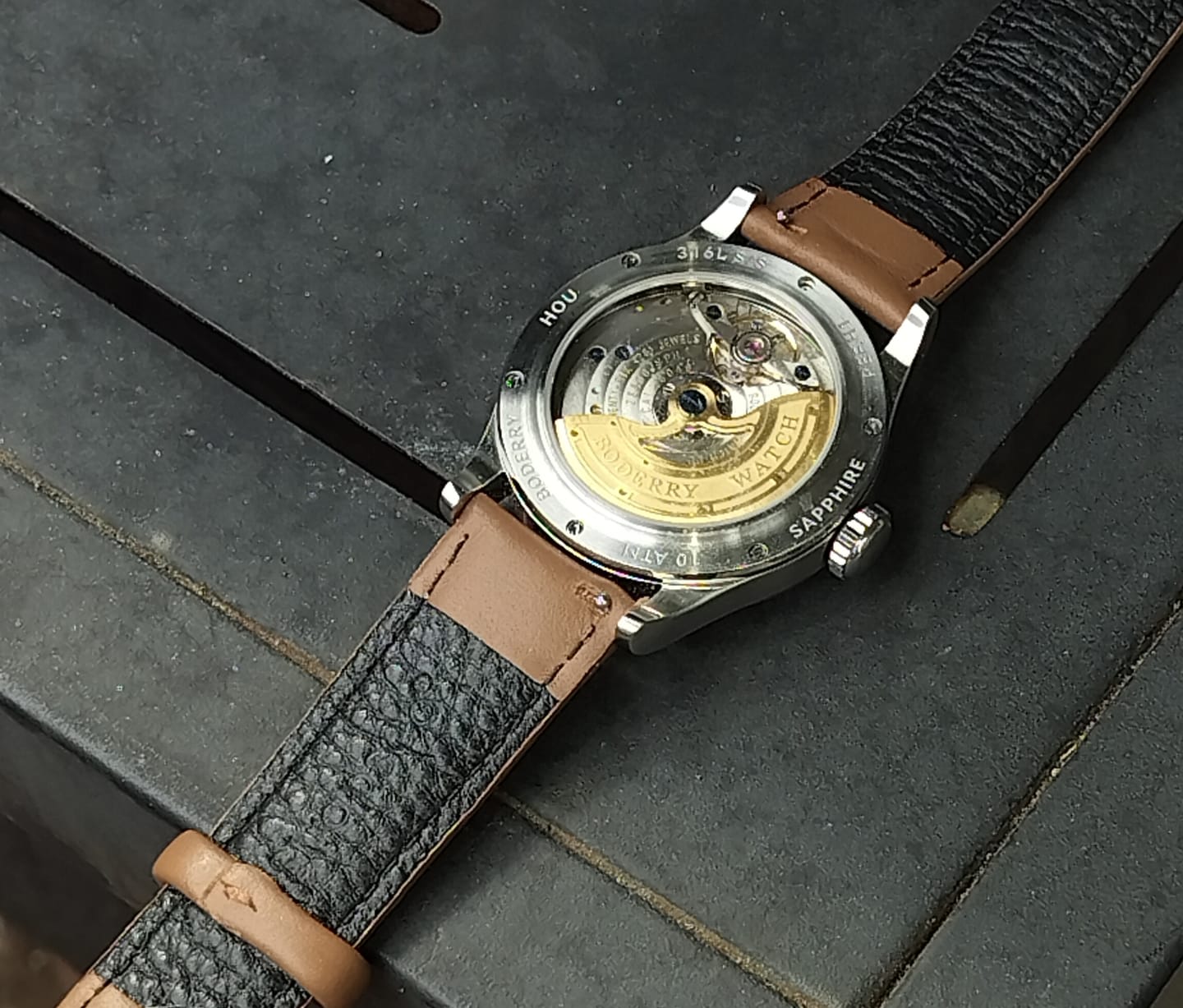 Customer photo review of HOU H1 - Vintage Field Watch Automatic | White · Ivory