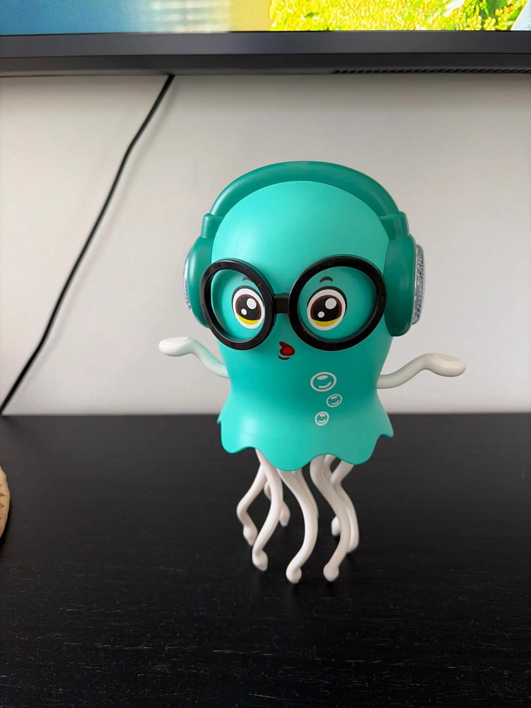 Customer photo review of Dancing Jellyfish Toy