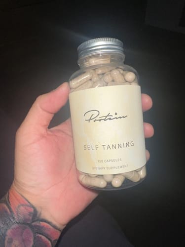 Customer photo review of Self Tanning | 150 Capsules for Sunless Skin Glow