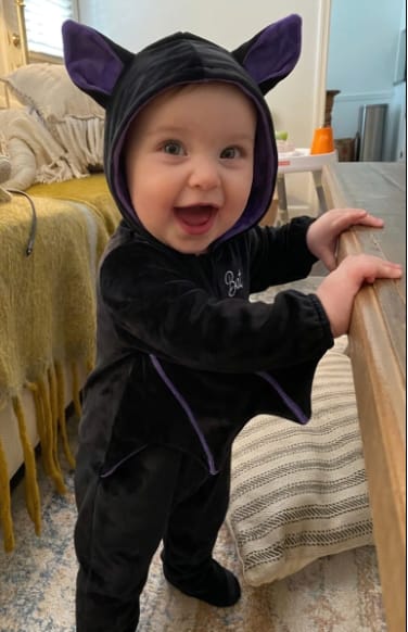 Customer photo review of Disfraz de murciélago bebé para Halloween