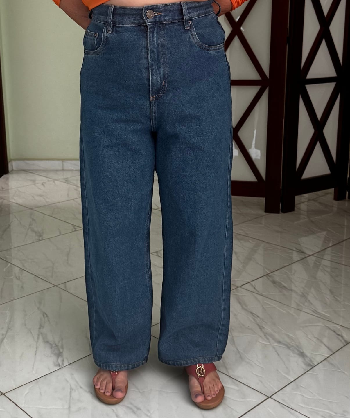 Customer photo review of Calça Jeans Reta Araçá Azul Médio