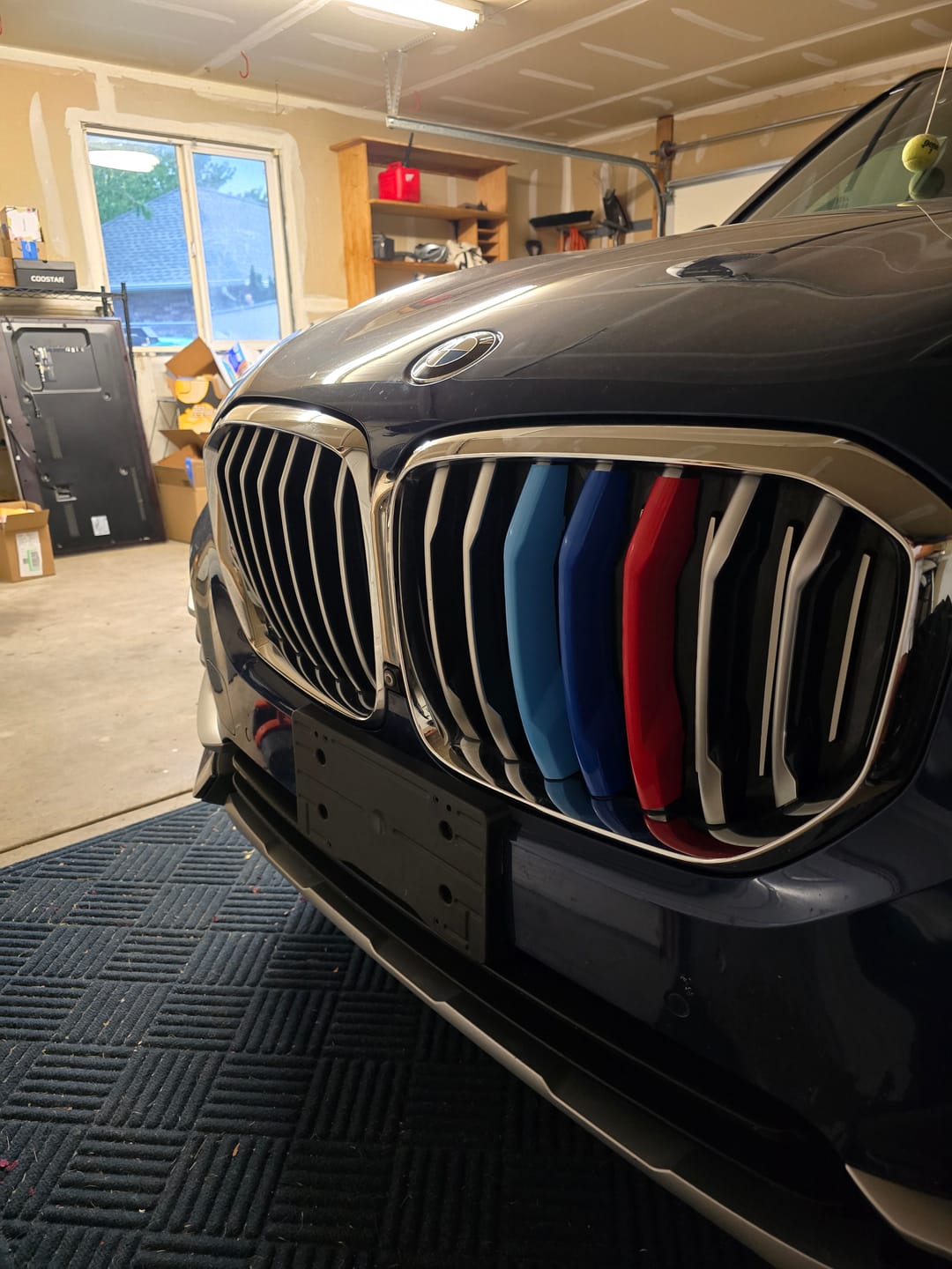 Customer photo review of SPCRSO M-Colored Tri Grille Insert Trim Strips for BMW X5 G05 (2019+) | Compatible with 7-Beam Front Kidney Grilles & Night Vision Camera | Easy Clip-on Installation