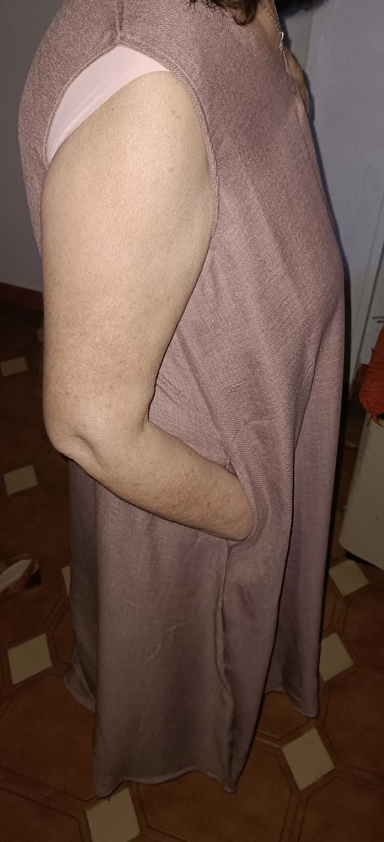 Customer photo review of Robe Longue Fluide à Col V
