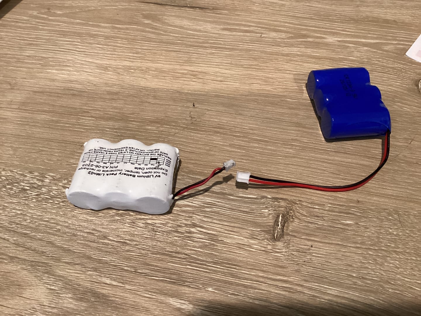 Customer photo review of 9V 1500mAh PLB-375 Battery Replacement Compatible with ACR Resqlink Personal Locator Beacon A3-06-2703