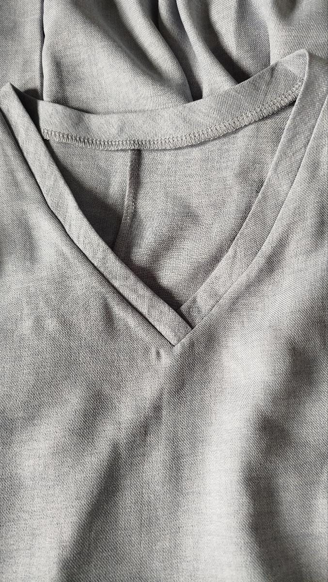 Customer photo review of Robe Longue Fluide à Col V