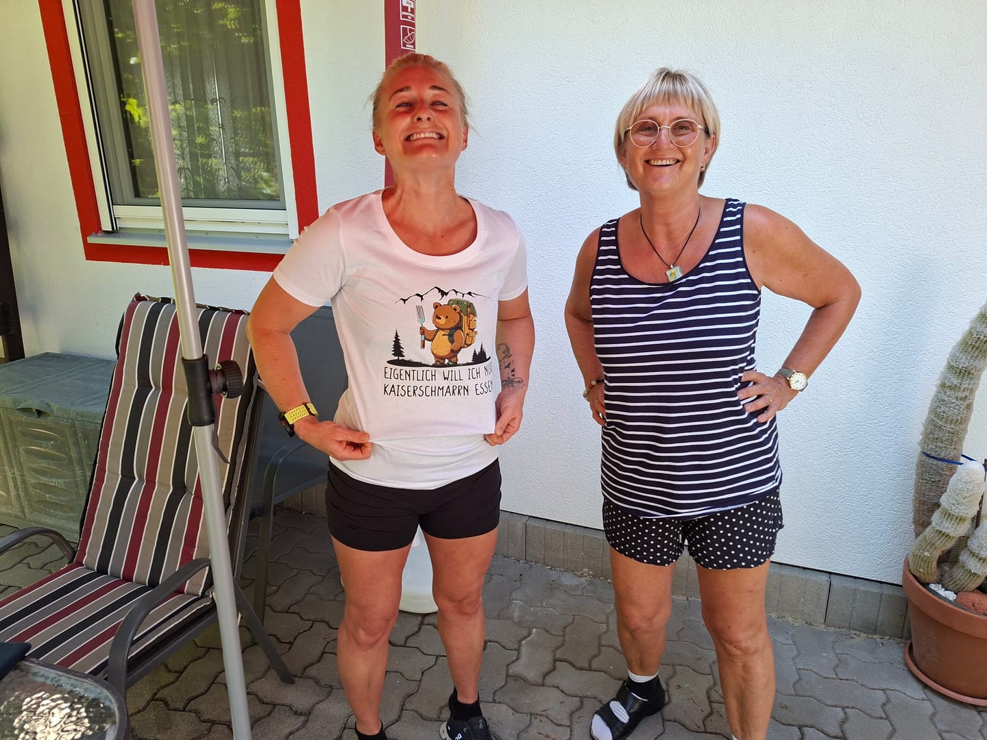 Customer photo review of Kaiserbär Frauen Shirt