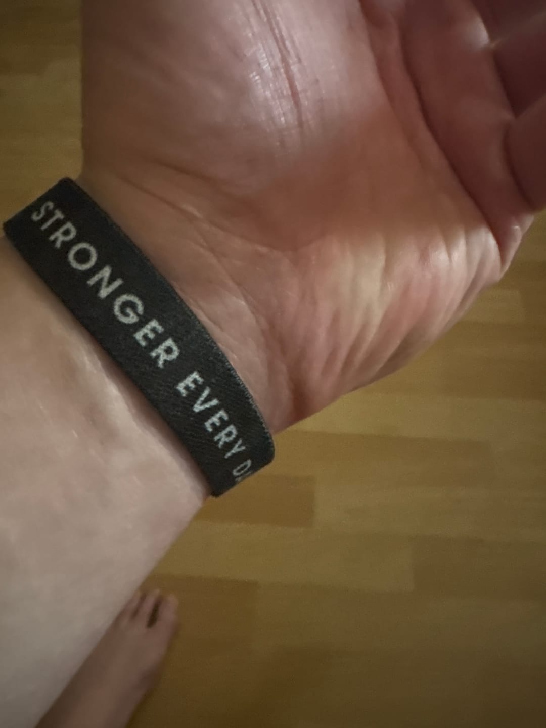 Customer photo review of Stronger Every Day - Elastisches Armband