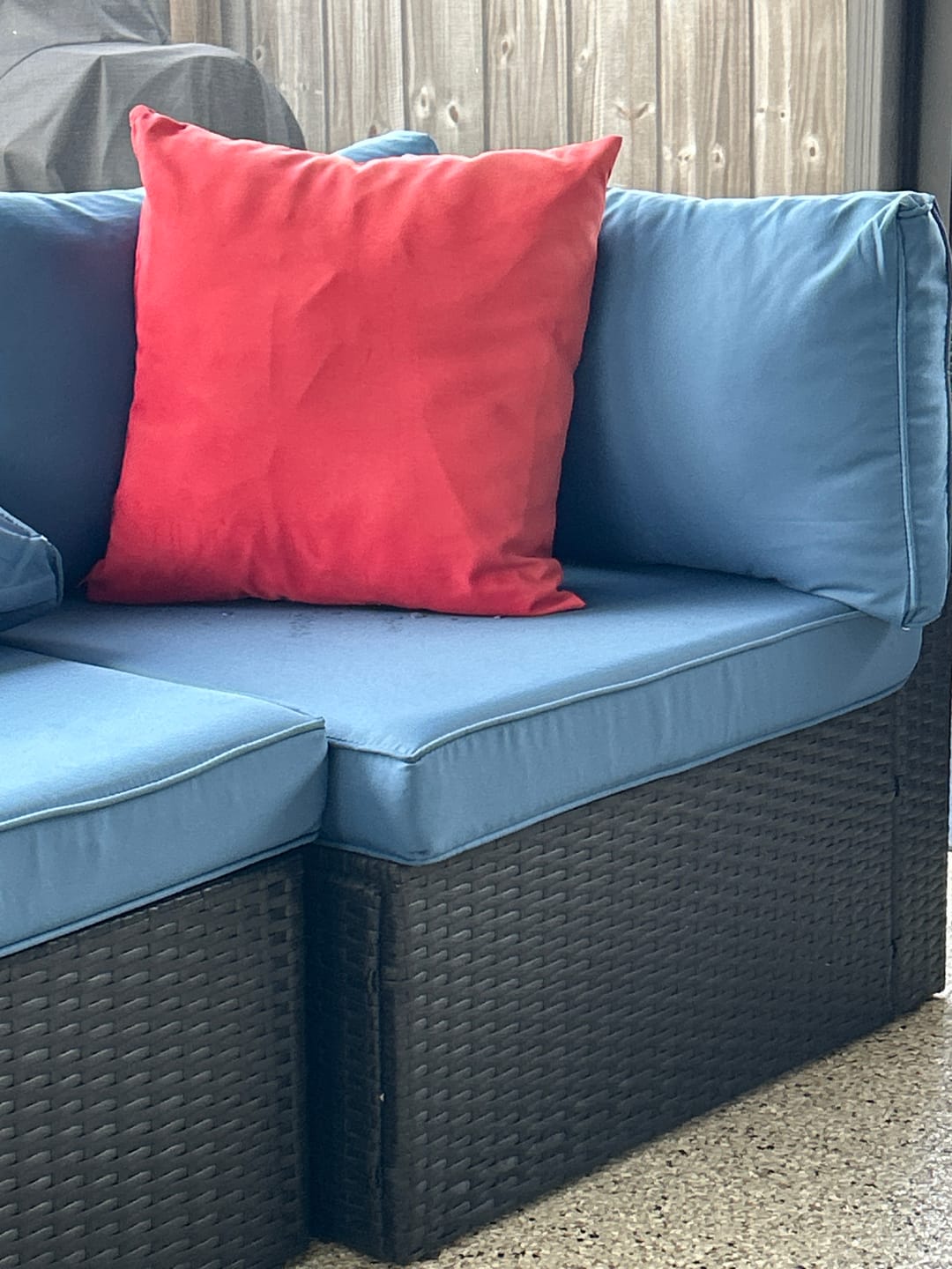 Customer photo review of Homrest Patio Replacement Cushions for  6-Seat Patio Conversation Sets, Blue