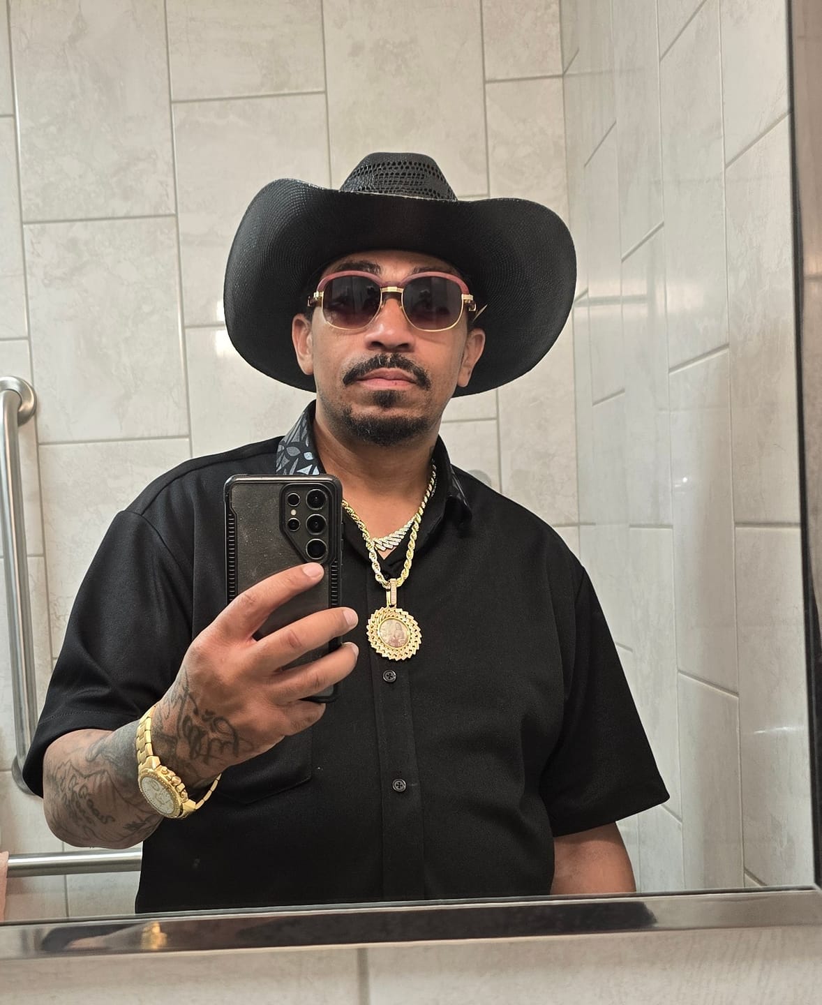 Customer photo review of Retro wood Sunglasses