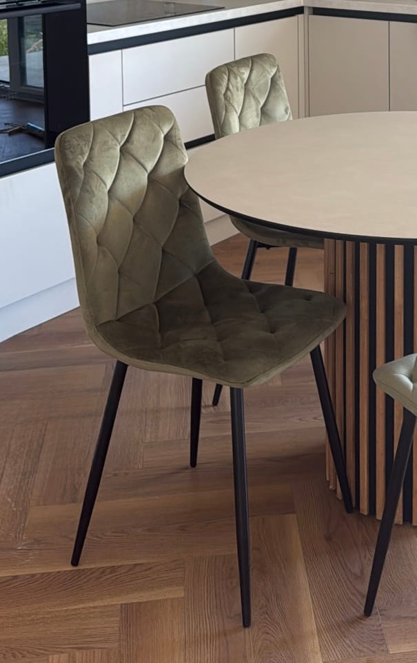 Customer photo review of Scaun JERRY, verde maslin/negru, stofa catifelata/metal, 45x39x91 cm