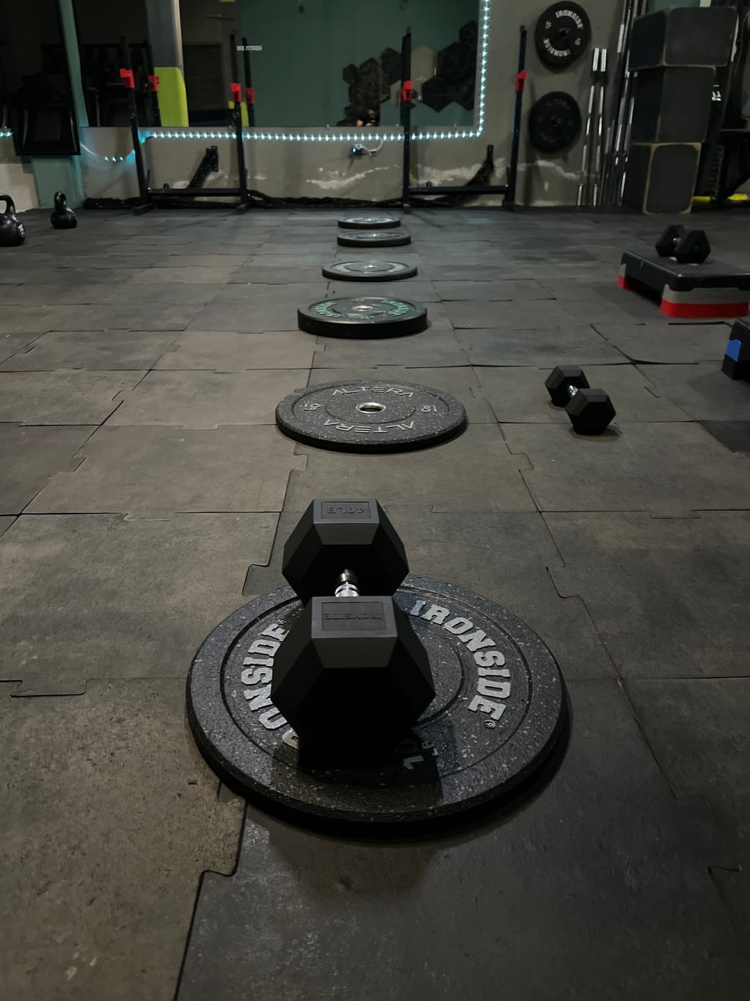 Customer photo review of IRONSIDE Rubber Hex Dumbbells 5 to 100 lb (Single)