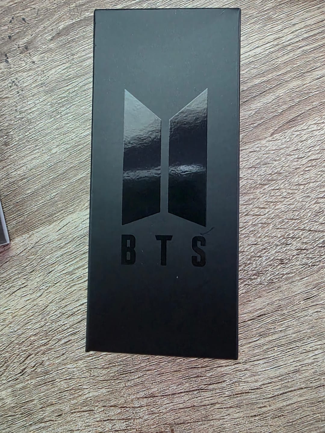 Customer photo review of BTS - OFFICIAL LIGHT STICK VER.4 KEYRING