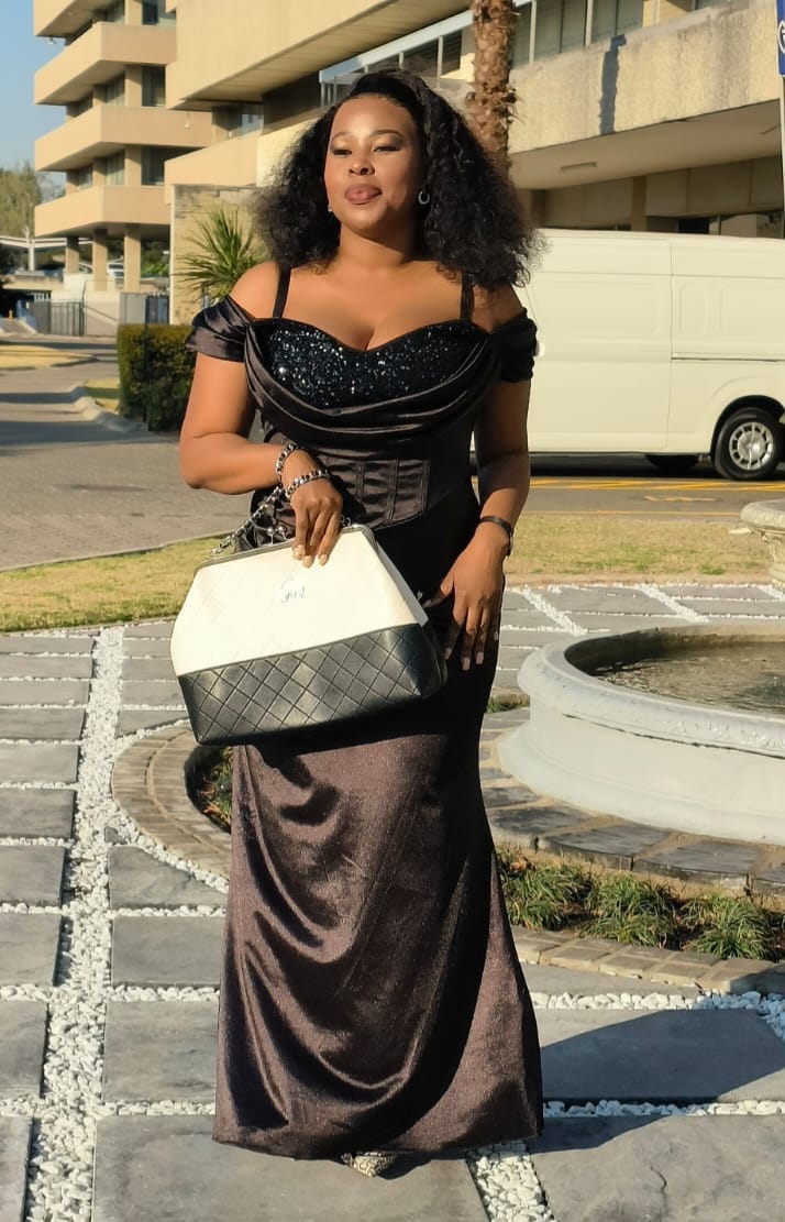 Customer photo review of Limited Edition Kiss & Tell Oversized Bag