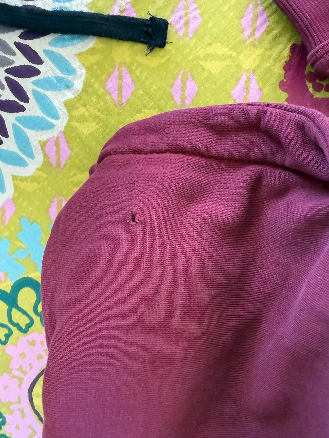 Customer photo review of Zip Hoodie Premium Blanks 330GSM Merlot