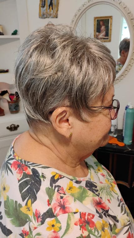 Customer photo review of Classic Straight Pixie Hair Topper – Instant Fullness for Thinning Crowns