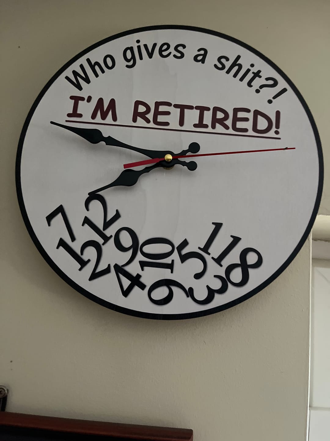 Customer photo review of 🔥Limited-Time 49% OFF 🔥Funny "No Drinking Until After 5" Round Wall Clock