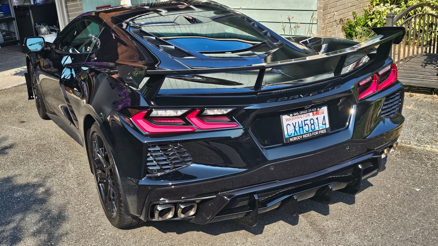Customer photo review of Corvette C8 Rear Bumper Add-On Diffuser Lip