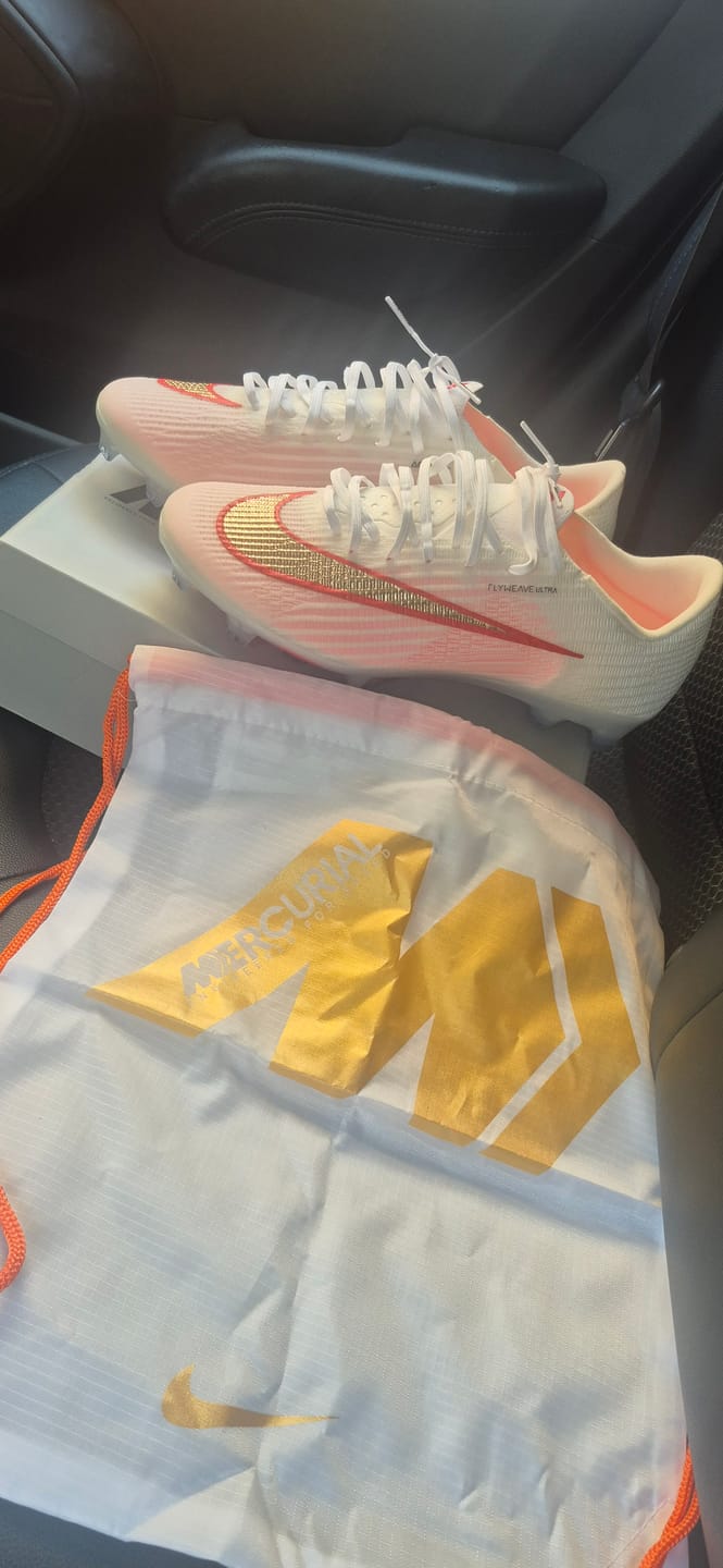 Customer photo review of Nike Air Zoom Mercurial Superfly 11 Elite FG - Break 'Em
