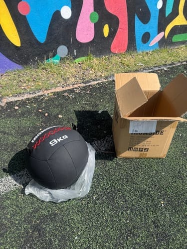 Customer photo review of IRONSIDE Wall Ball Medicine Ball