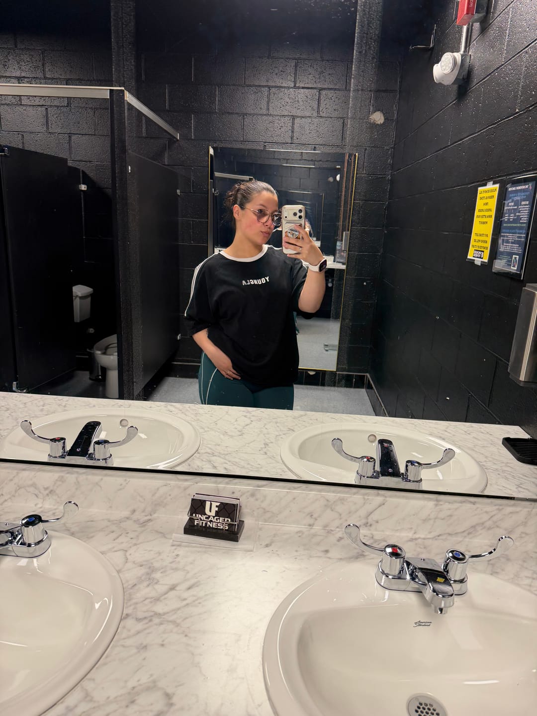 Customer photo review of W285 - Elevate Flare Leggings