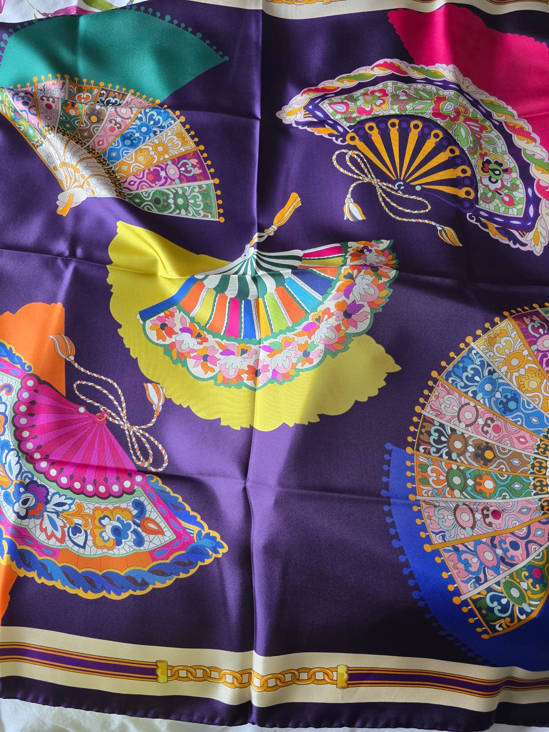 Customer photo review of Brand New Italian Purple Fan Design Silk Scarf