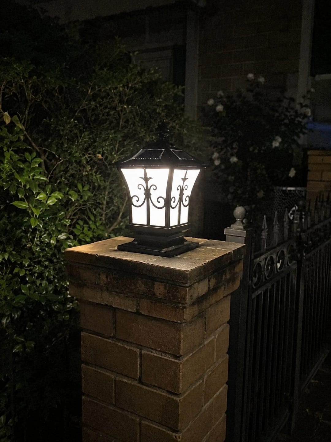 Customer photo review of Heritage Solar Pillar Lights | Dusk to Dawn Waterproof Gate Post Lamp