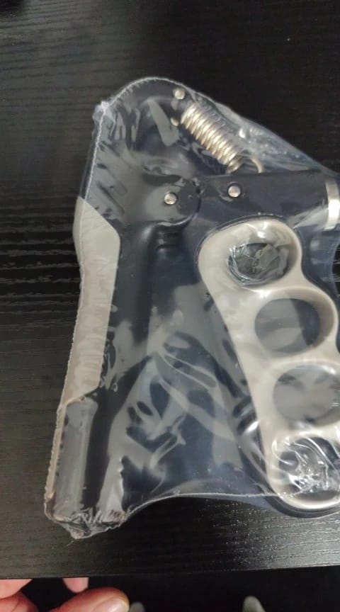 Customer photo review of SteelFlex™ Adjustable Grip Trainer – 11–220 lbs Hand Strength Builder