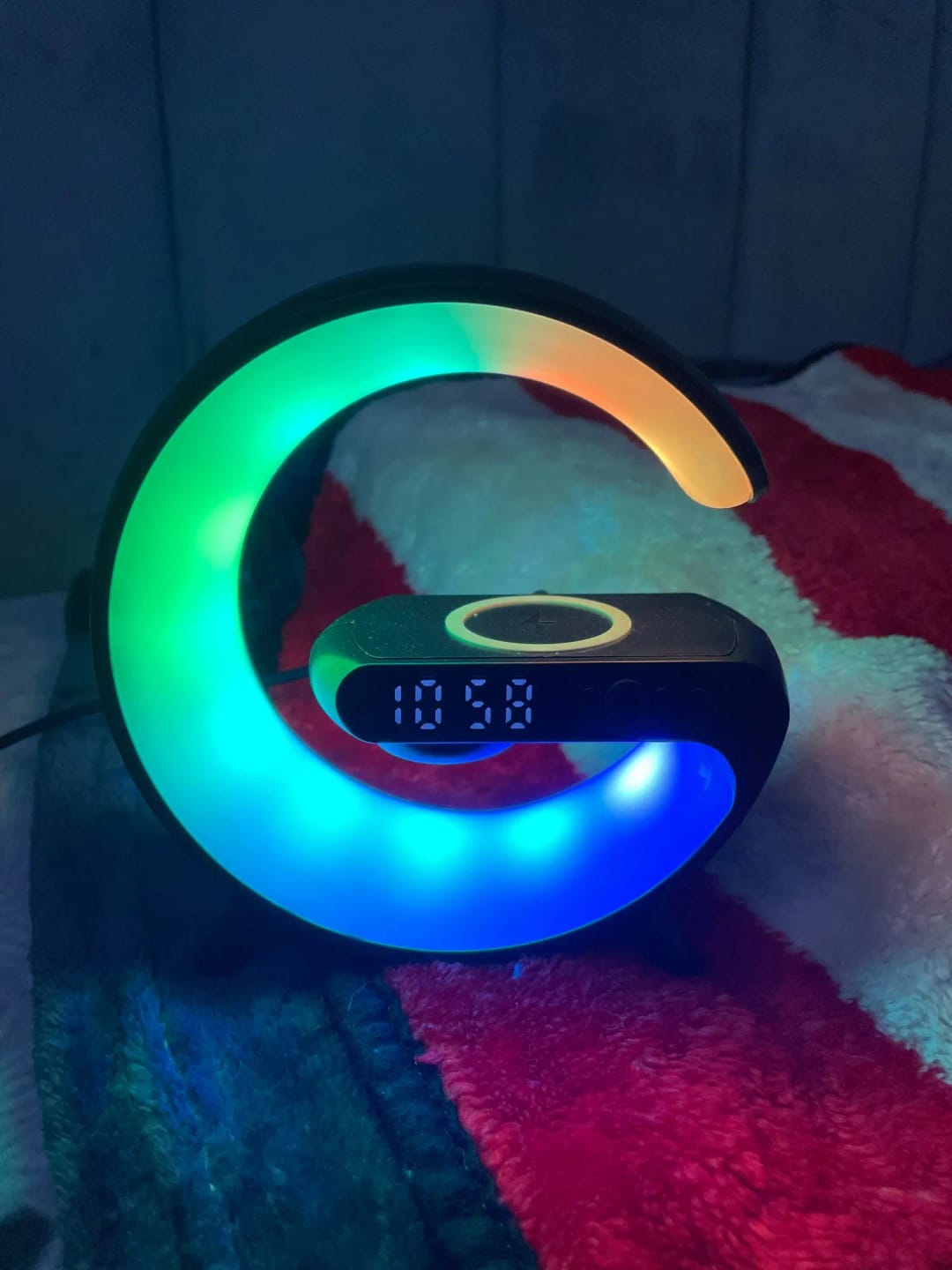 Customer photo review of Wireless Charging Station, Alarm Clock & Speaker