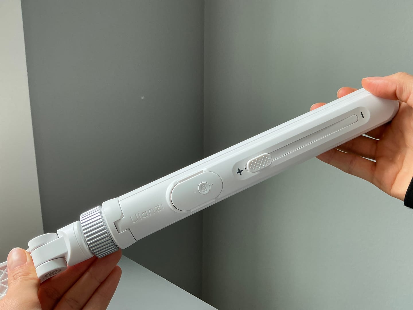 Customer photo review of Ulanzi TT88 4-in-1 Mode MagSafe Overhead Selfie Stick T111