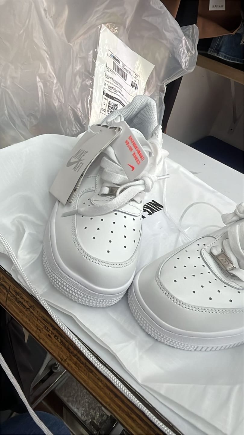 Customer photo review of AIR FORCE ONE (AAA)