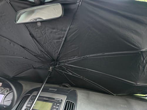 Customer photo review of Parasol Plegable para Coche Tipo Paraguas