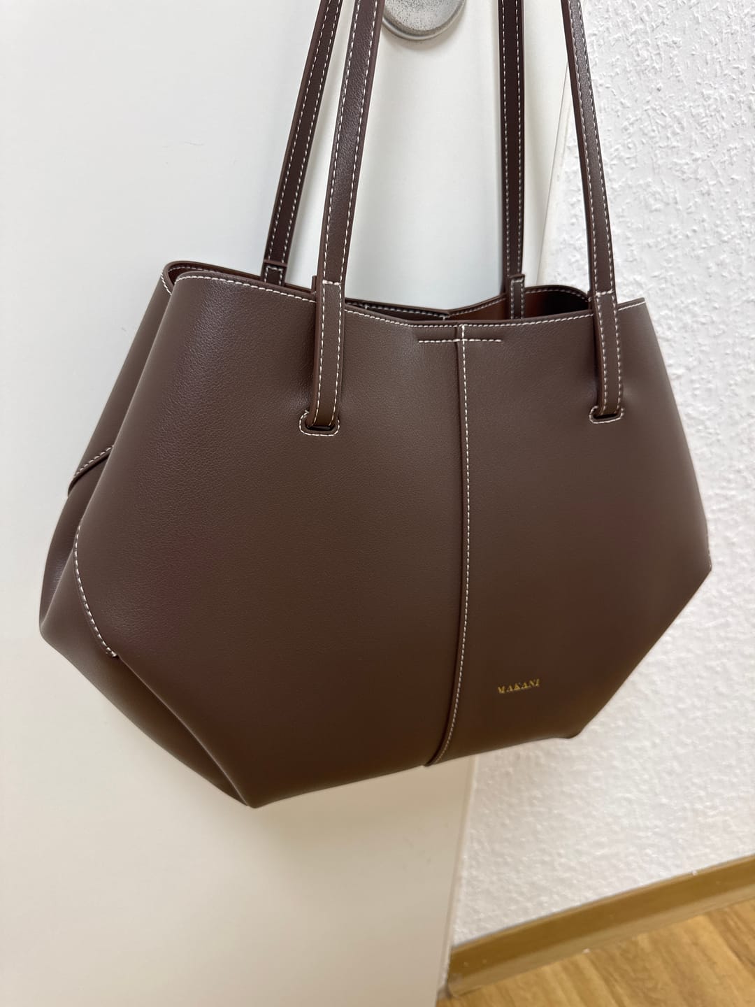 Customer photo review of EMALIA - DARK BROWN
