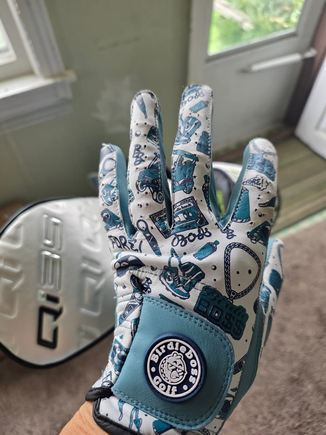 Customer photo review of Straight Outta Bounds Glove Blue