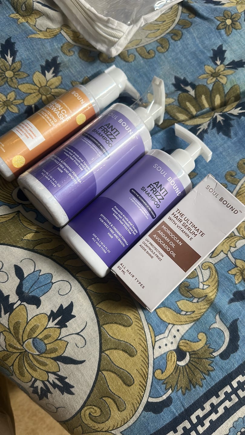 Customer photo review of Anti-Frizz Shampoo