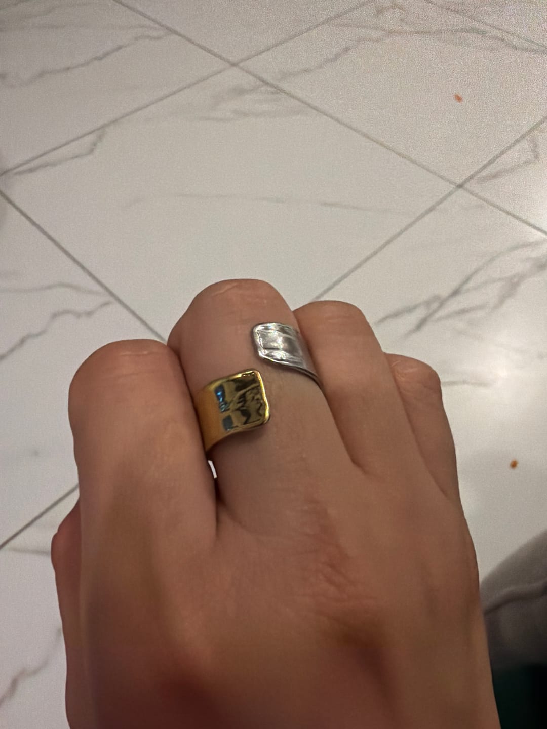 Customer photo review of Anillo Ajustable Soho Mix