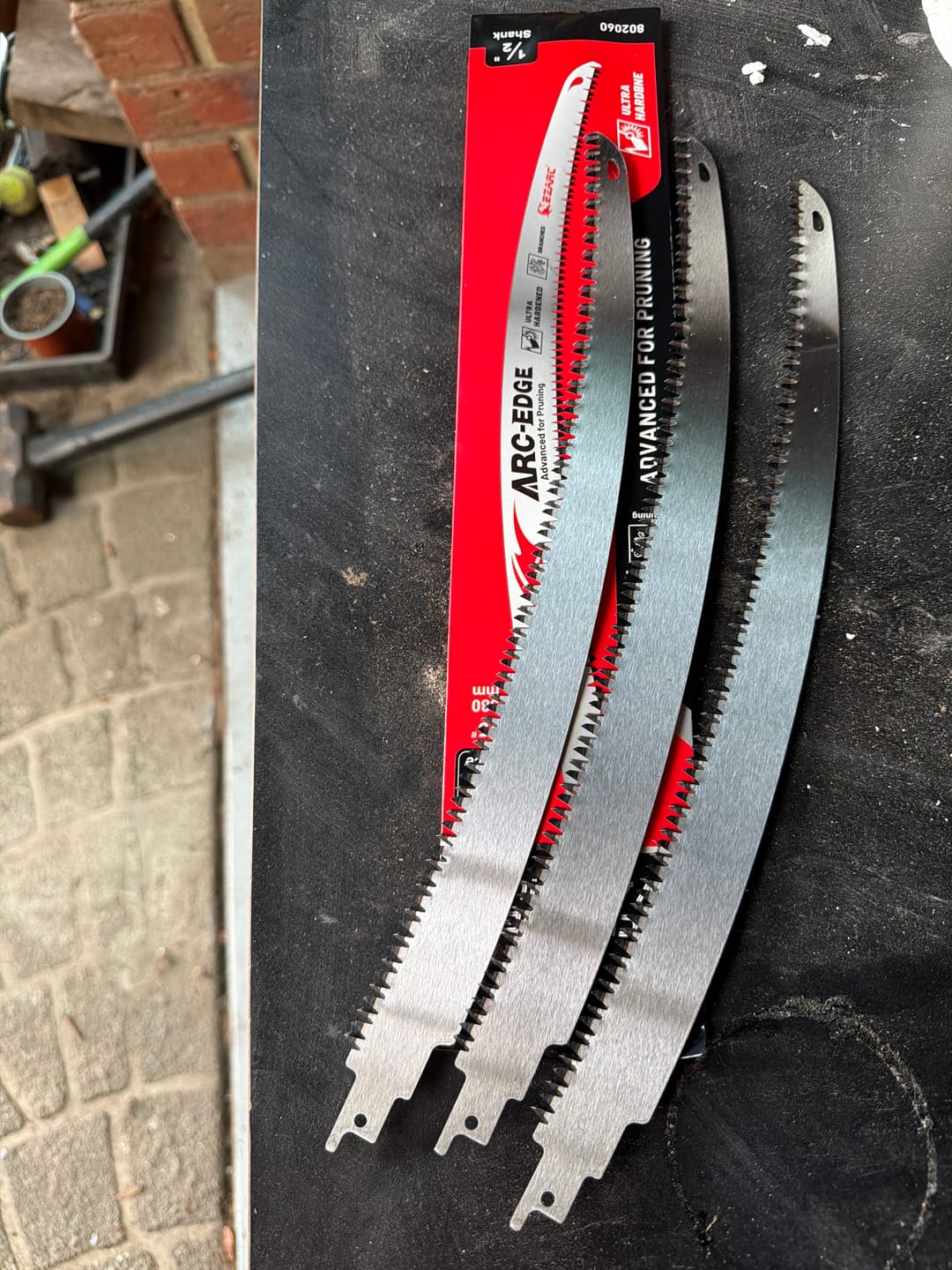 Customer photo review of Tree Trimming/Wood Cutting – Japanese Teeth Arc Edge 6 TPI Reciprocating Saw Blade