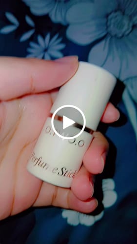 Customer video review of O.TWO.O PERFUME STICK