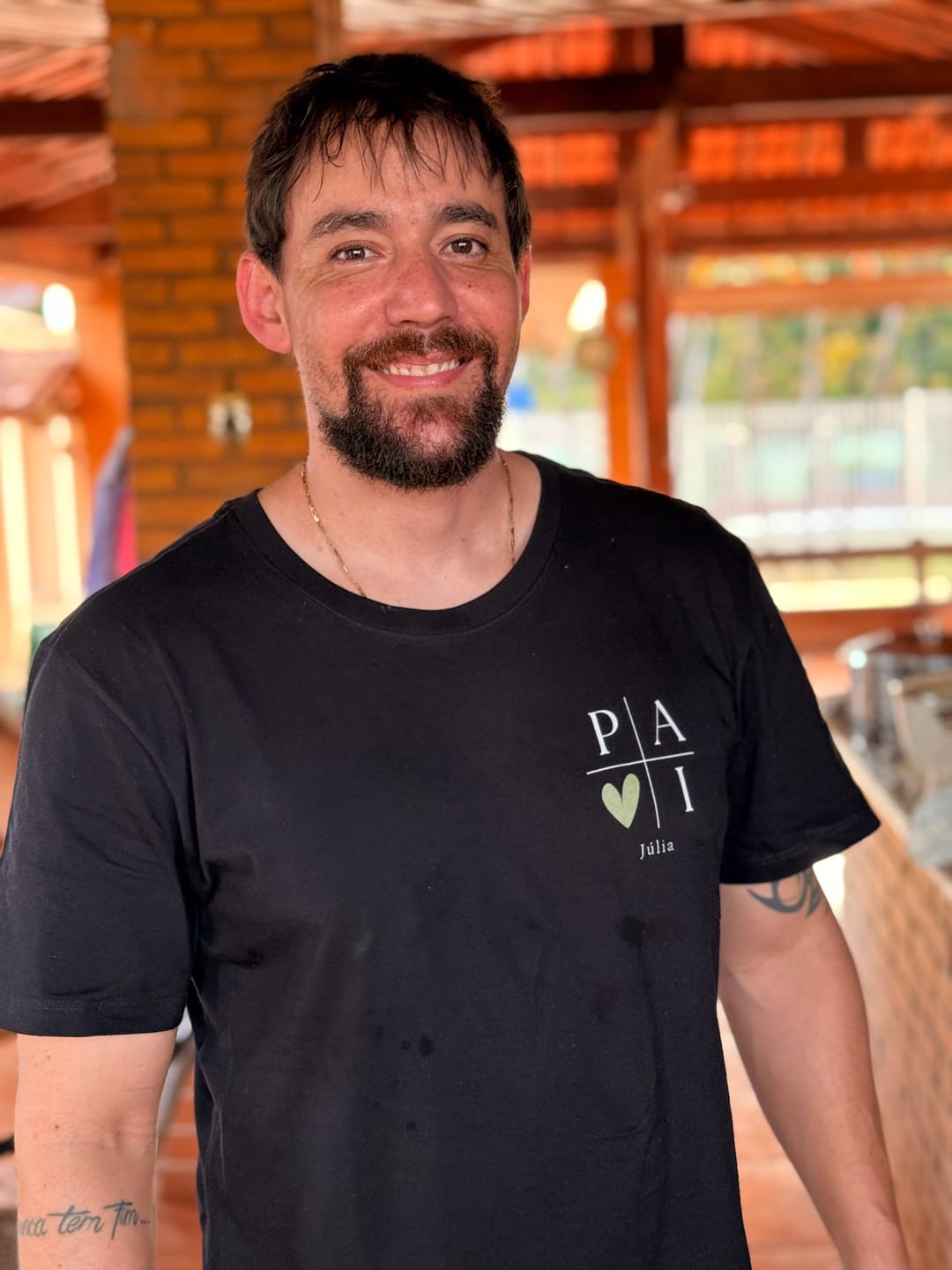 Customer photo review of Camiseta Personalizada PAI MINIMALISTA - 100% Algodão